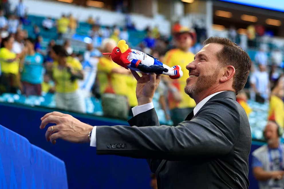 Argentina y Colombia Jugarán la Final de la Copa América 2024: Mira en Vivo el Partido con Reapertura de Puertas y Caos en los Ingresos