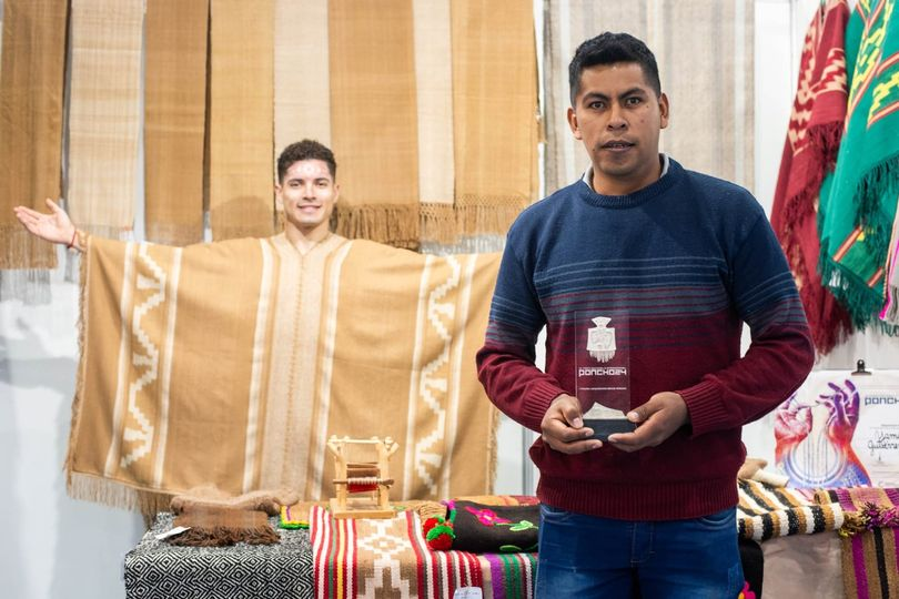 Premian a los Mejores Artesanos en la 53° Fiesta Nacional e Internacional del Poncho