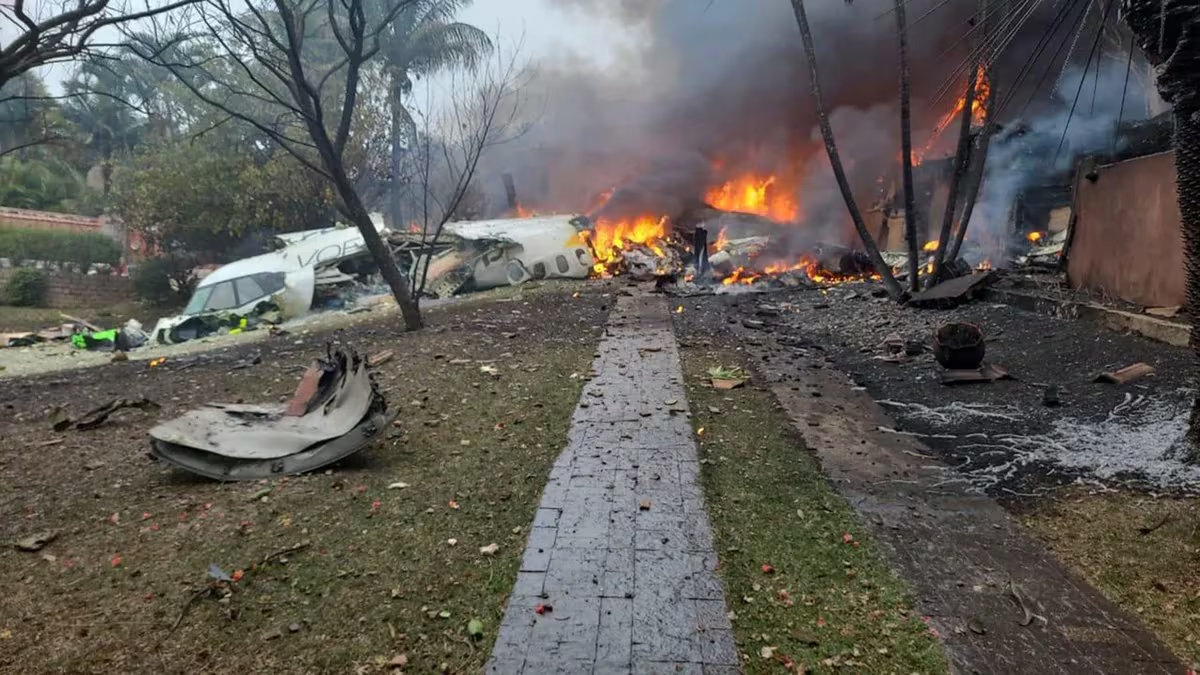 Tragedia aérea en Brasil: un avión se estrella en Vinhedo, Sao Paulo, dejando 61 muertos