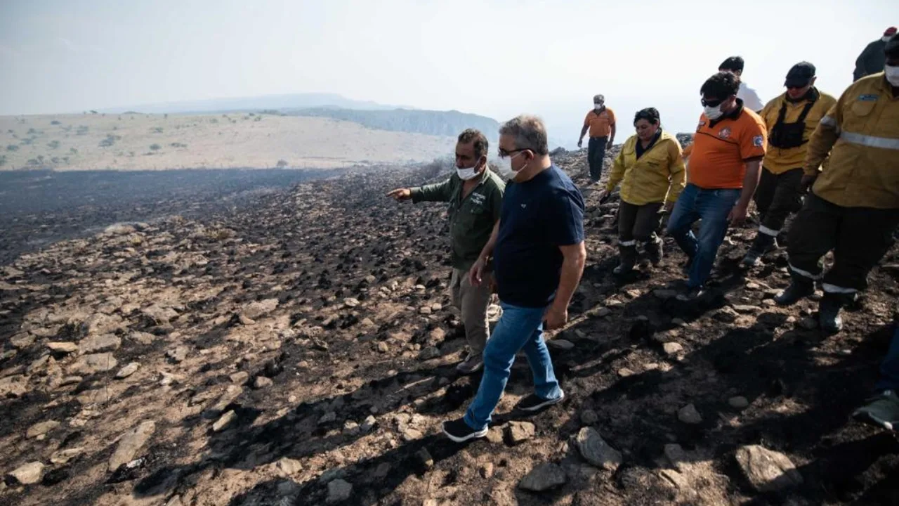 Raúl Jalil advierte sobre la situación crítica en Catamarca por incendios forestales