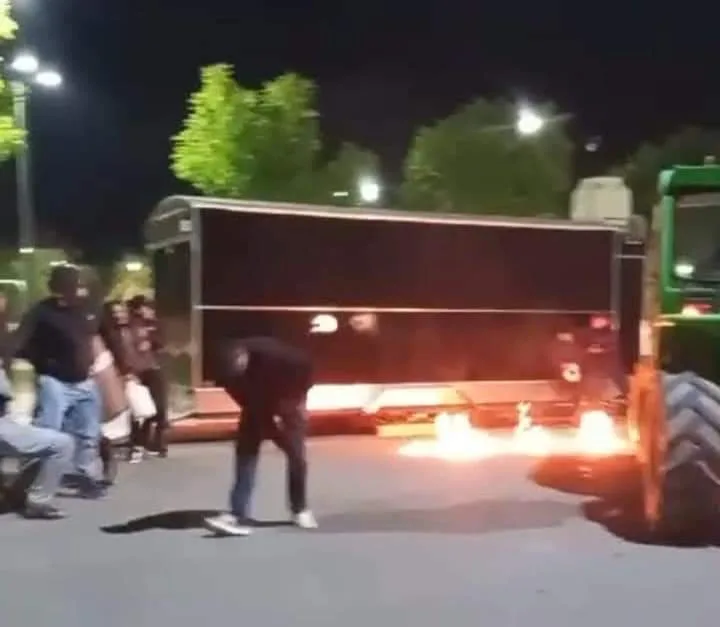 UN POLICÍA SUFRIÓ QUEMADURAS DURANTE EL DESALOJO DE LOS FOOD TRUCKS EN SANTA MARIA