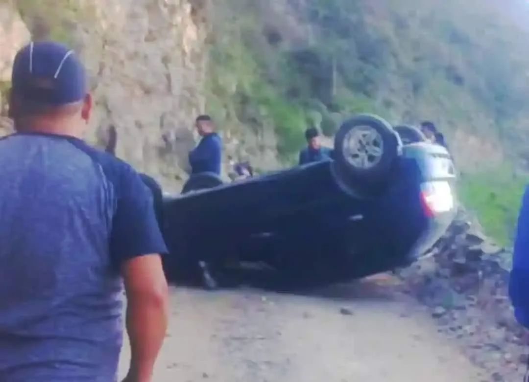 Grave accidente en la Cuesta de La Chilca: un automóvil volcó en ruta provincial N°48