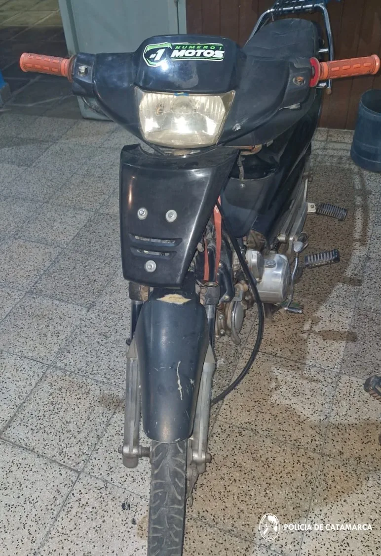 Secuestran una moto y demoran a un adolescente