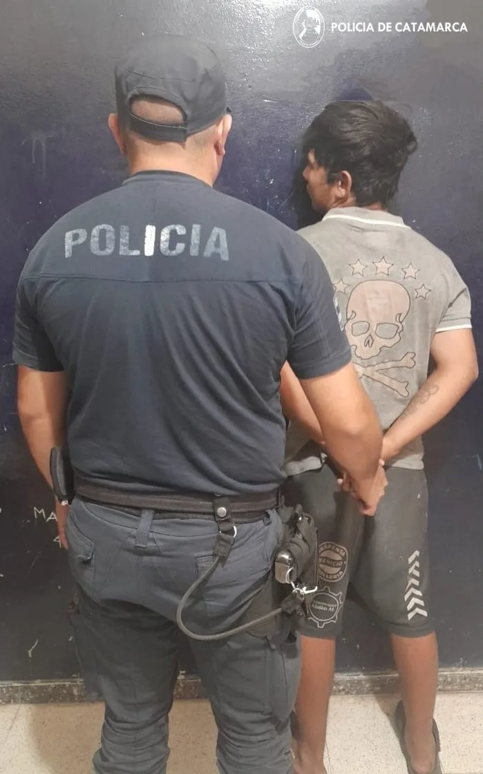 Policías aprehendieron a un joven y secuestraron elementos