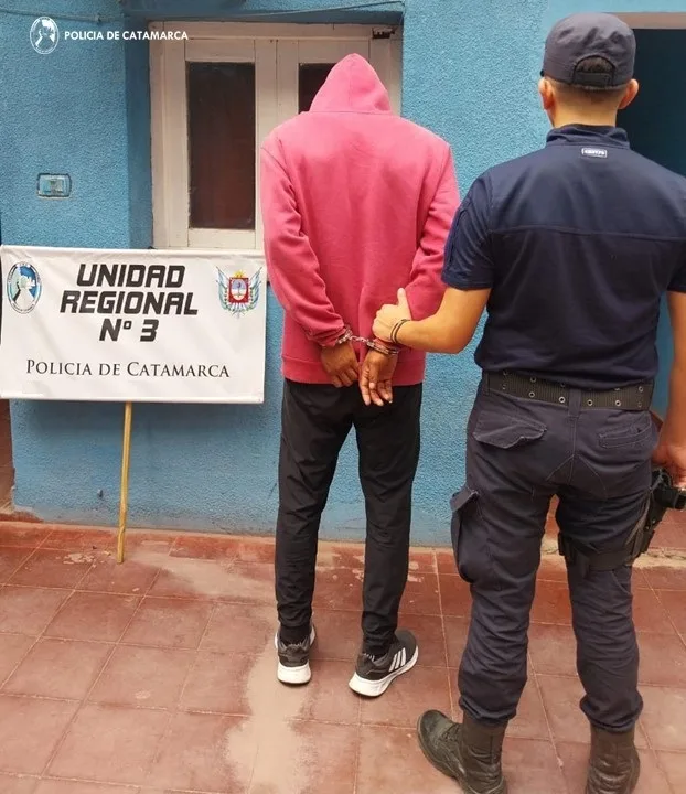 En Belén un joven fue detenido y una moto secuestrada