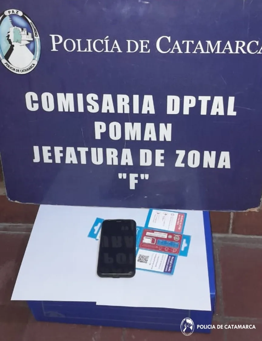 En Pomán policías recuperaron un teléfono sustraído