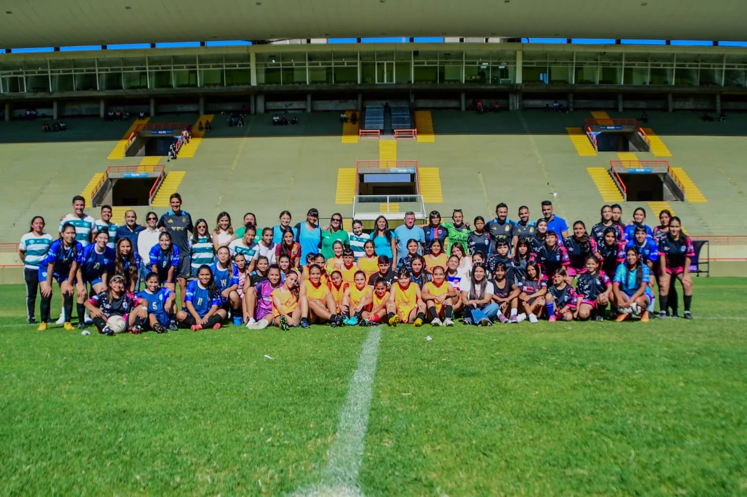 El Cuerpo Técnico de la Selección de Fútbol Femenino está en Catamarca