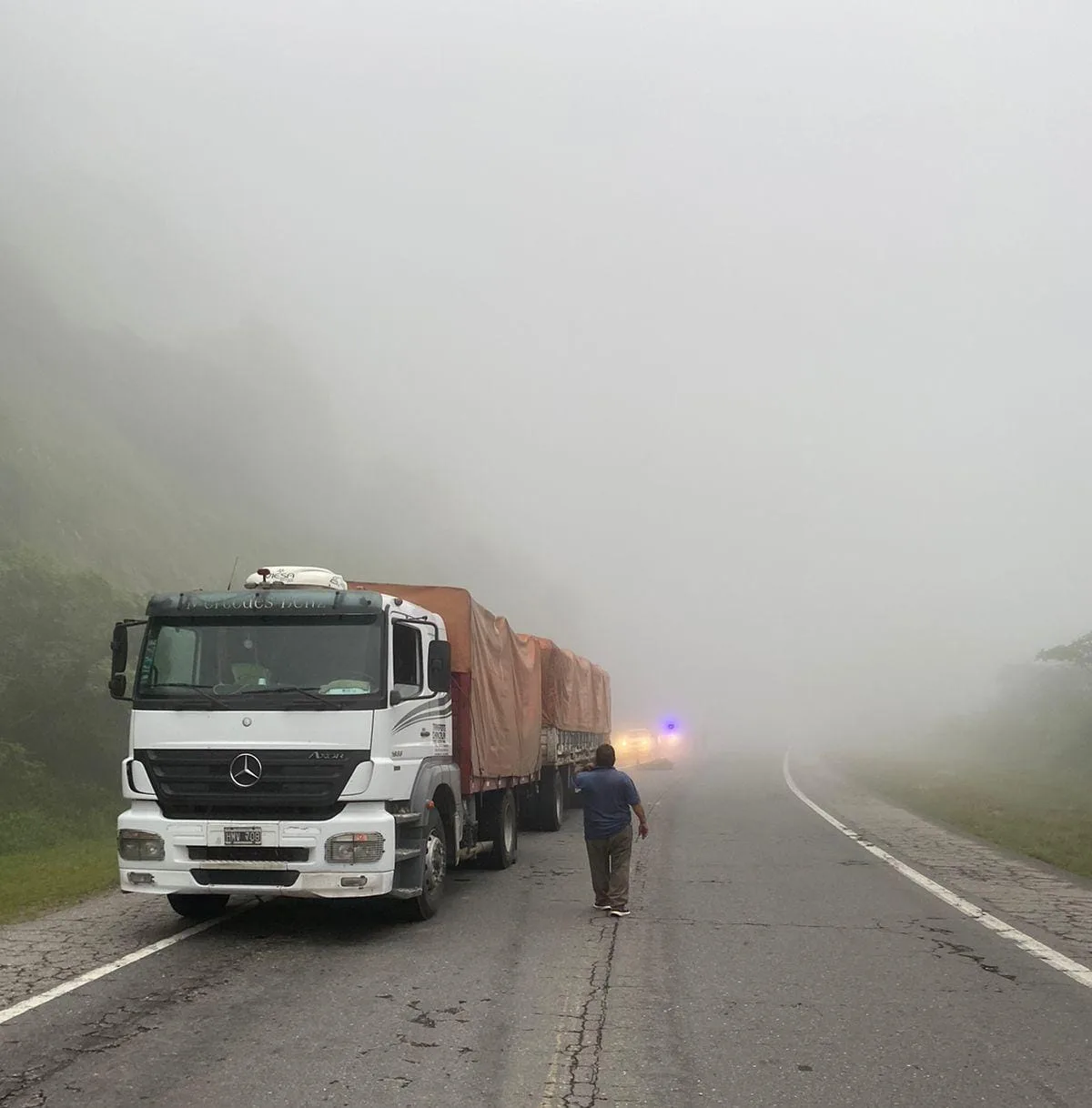 Transitar con precaución por cuesta del totoral