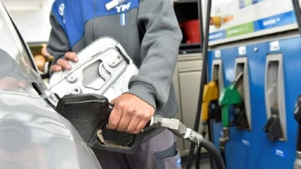 Se viene un nuevo incremento de los combustibles