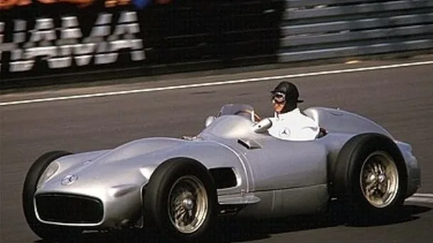 Subastarán el Mercedes de Fórmula 1 con el que Fangio ganó el Gran Premio de Buenos Aires