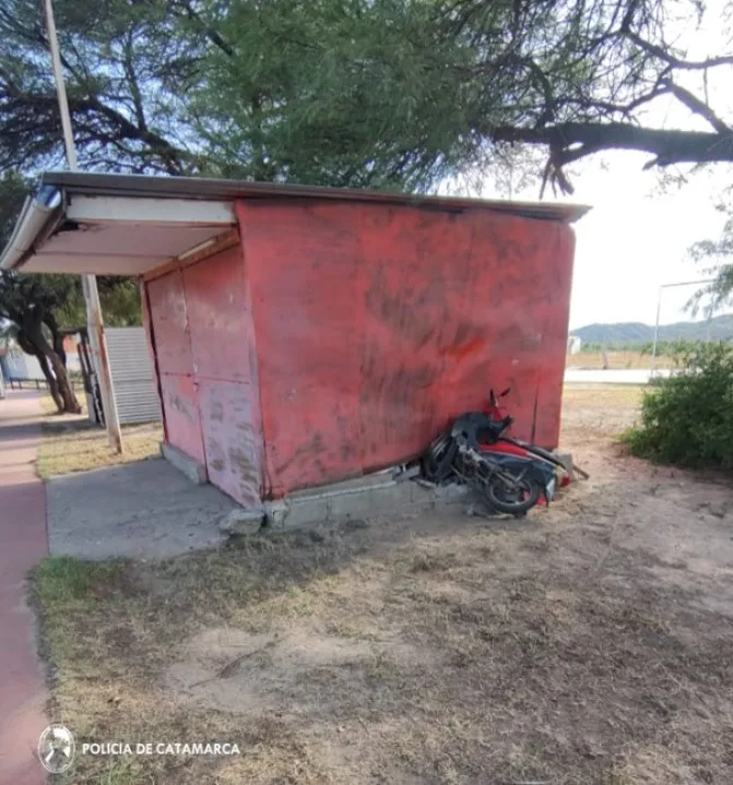 Un adolescente protagonizó un siniestro vial y terminó hospitalizado