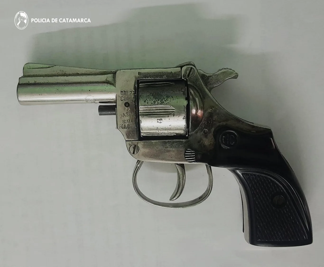 En el Sur de la Capital policías secuestran un revolver