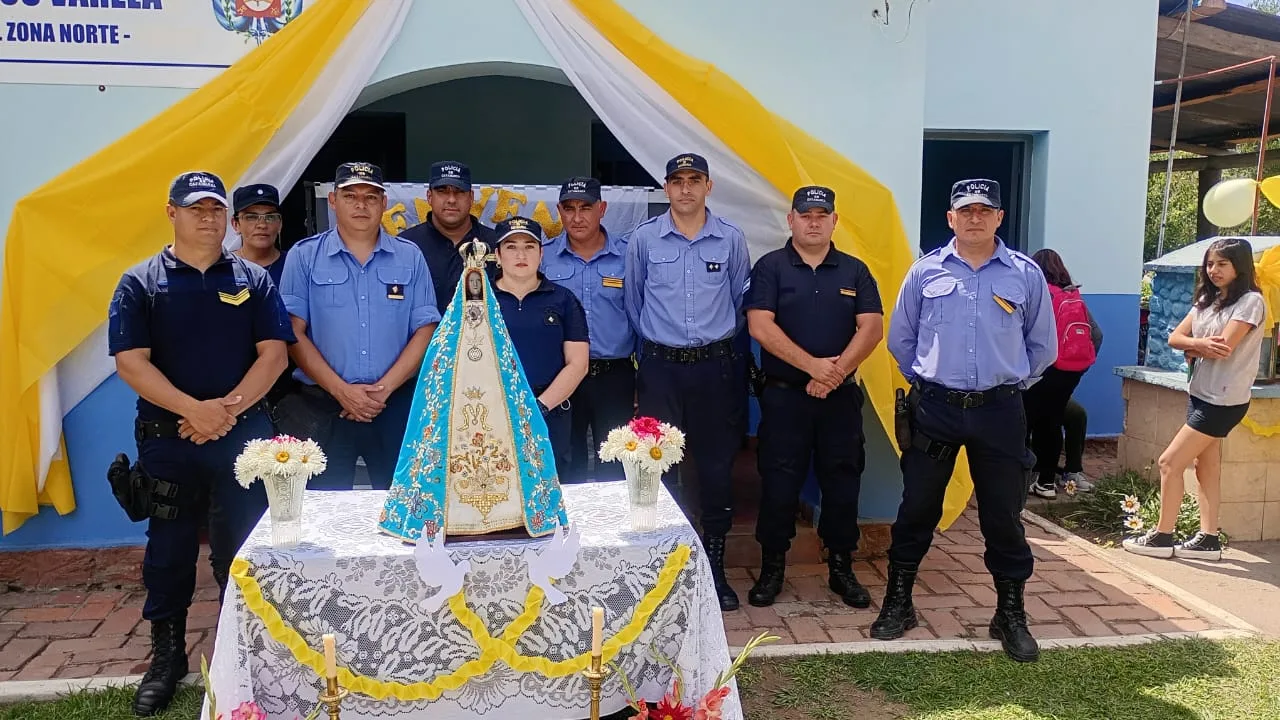 La Virgen del Valle visitó dependencias policiales de Ambato