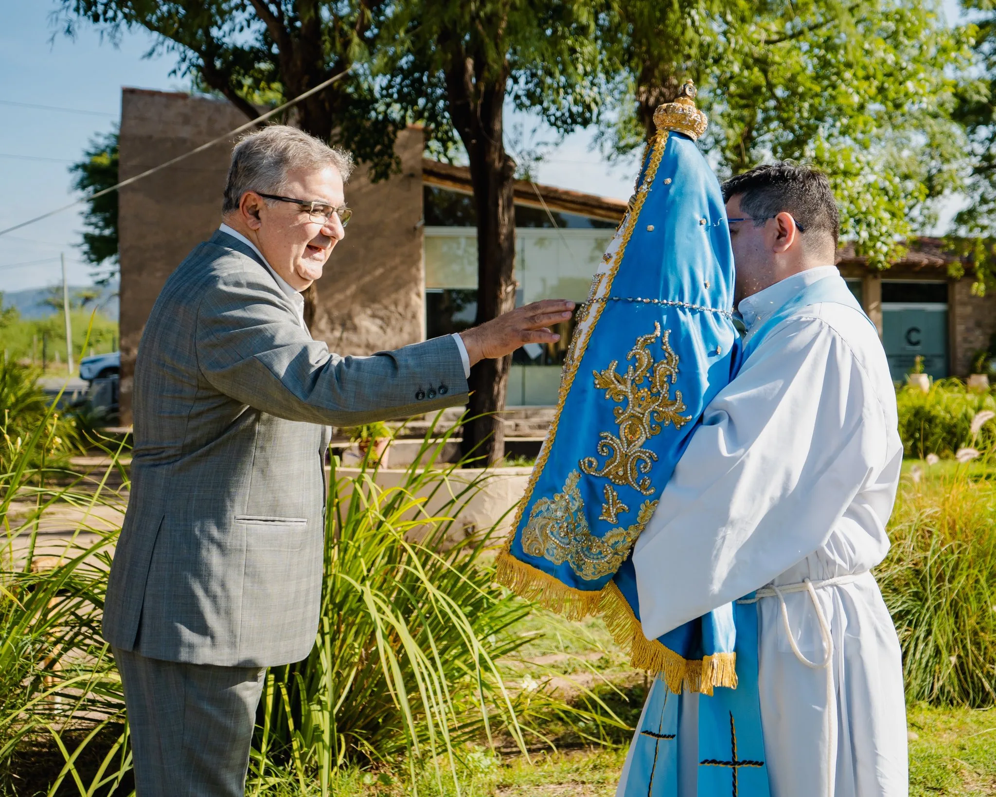 La Virgen del Valle fue recibida con emoción en la Casa de Gobierno