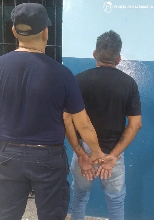 Arrestan a un hombre por una supuesta infracción al Código de Faltas de la Provincia