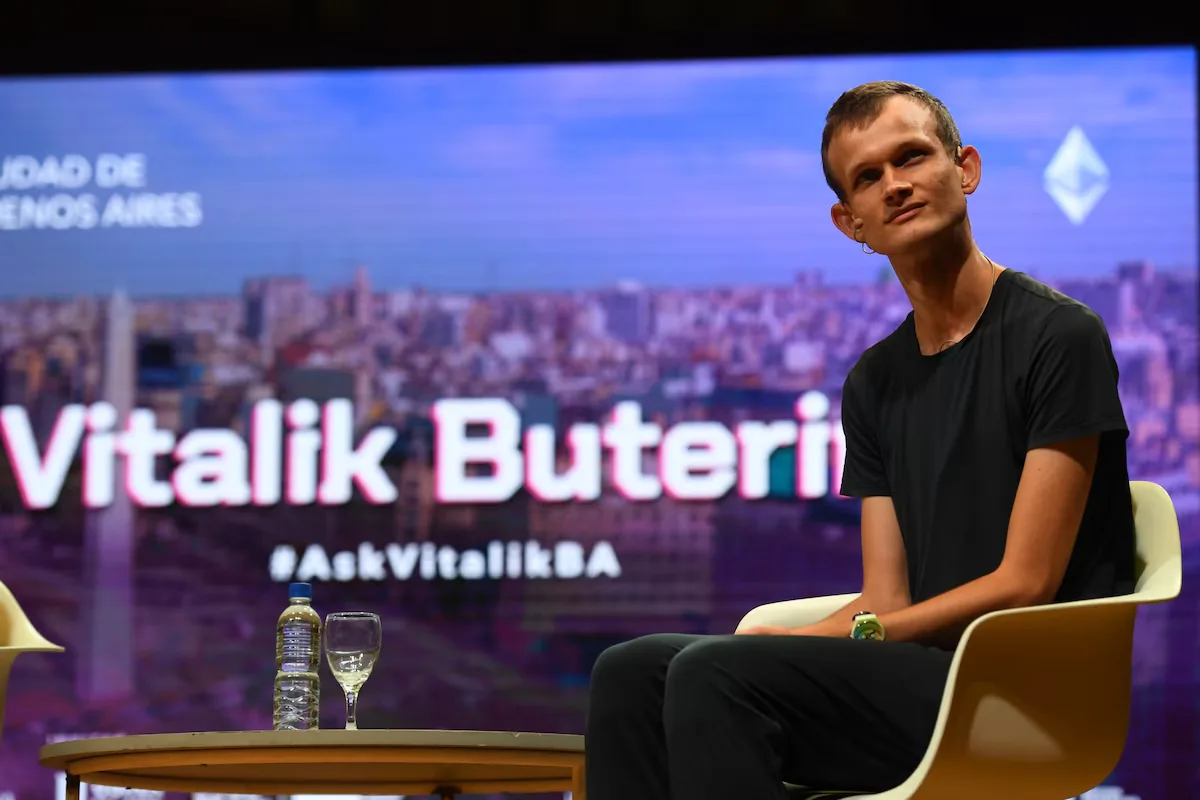 Vitalik Buterin elogió a la comunidad cripto argentina y propuso realizar Devconnect 2025 en Buenos Aires