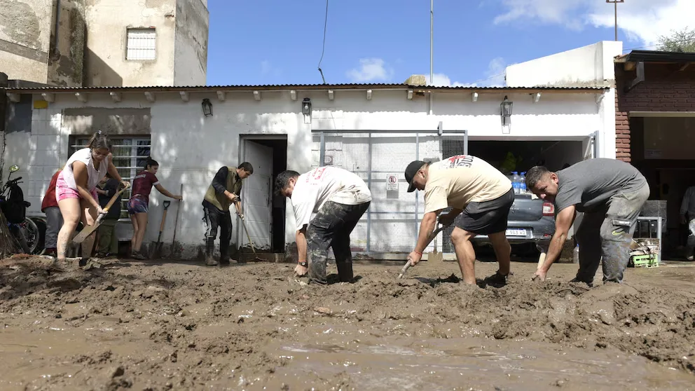 Tragedia en Bahía Blanca: 13 muertos, más de 1000 evacuados y daños millonarios tras el temporal