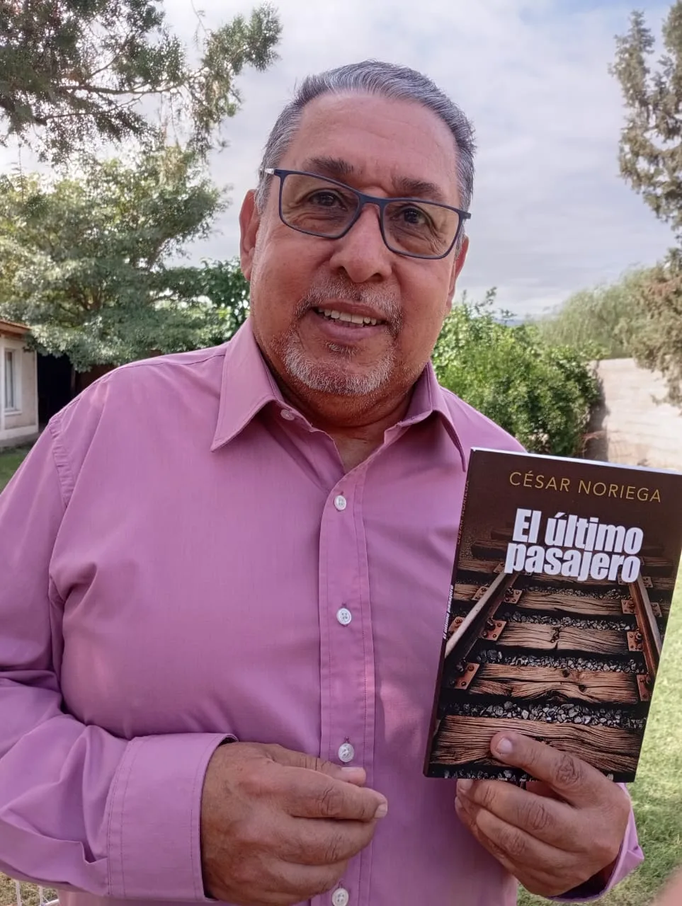 César Noriega presenta El último pasajero en la Biblioteca Herrera