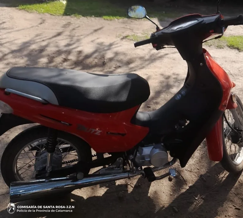 Violentos y peligrosos: motochorros golpearon a un policía que intentó detenerlos en Valle Viejo