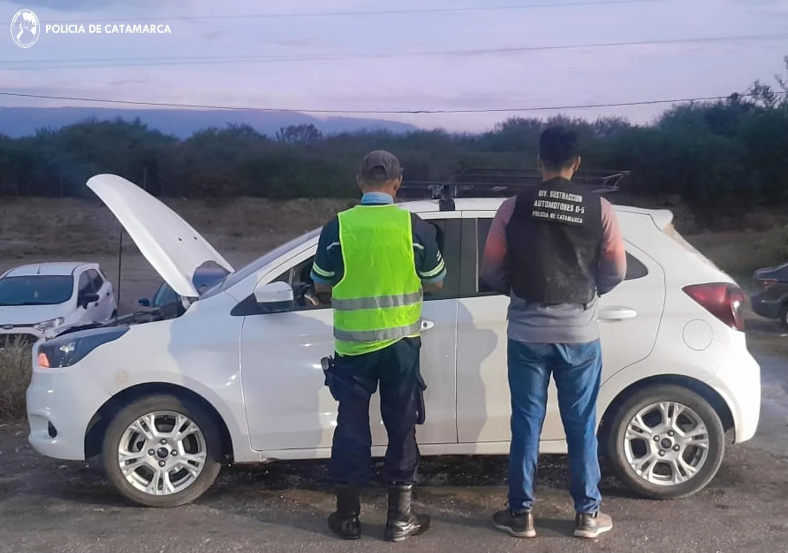 Cayó con un Ford Ka robado en control policial sobre Ruta 38 en Nueva Coneta