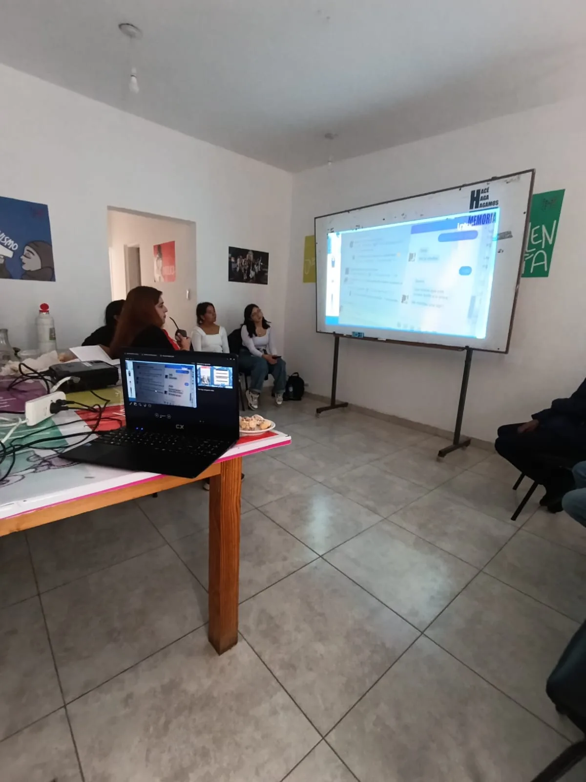 Policía capacitó en la Legislatura sobre detección y prevención de la trata de personas
