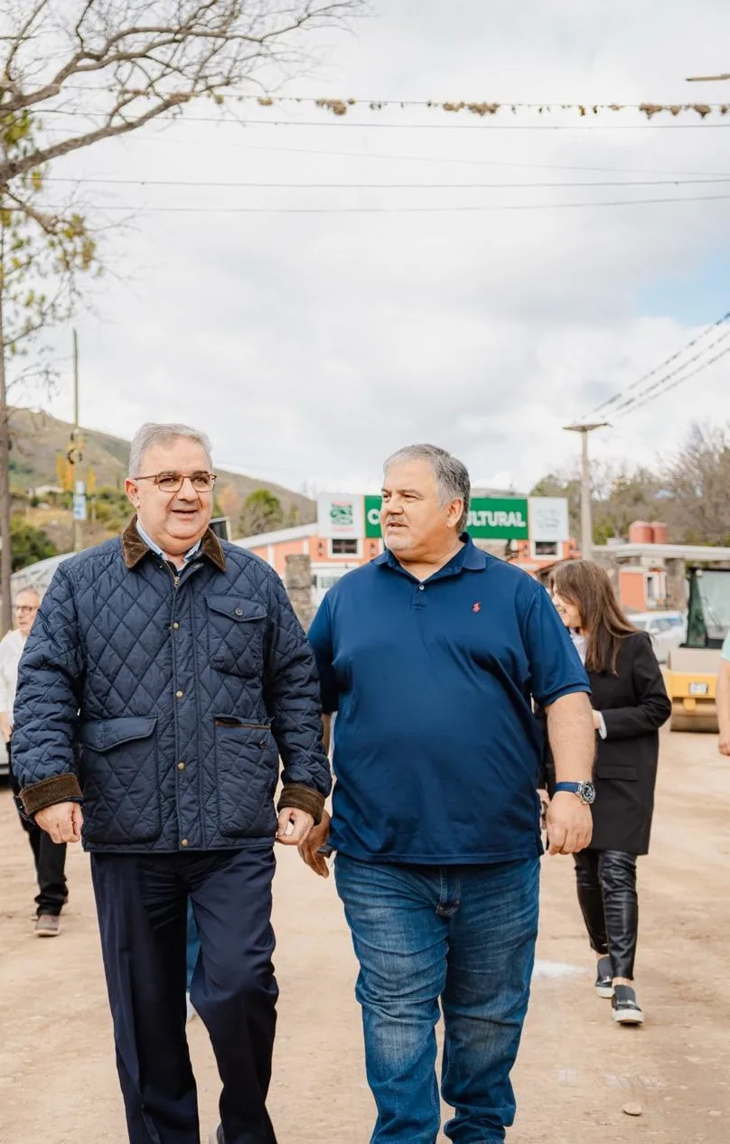 Jalil promete inaugurar en junio el nuevo puente sobre el Río Las Juntas