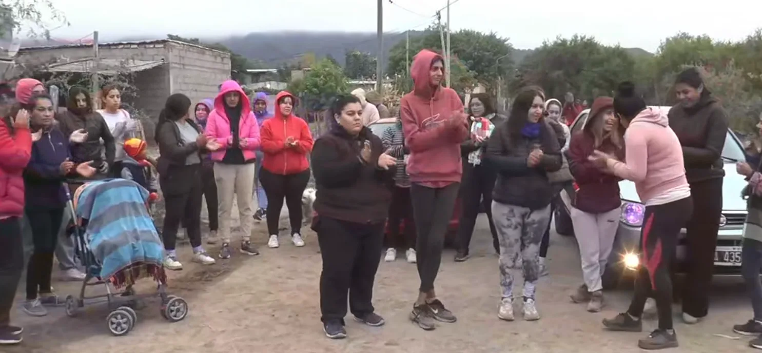 Toman un lote en Santa Rosa: 90 familias reclaman acceso a una vivienda