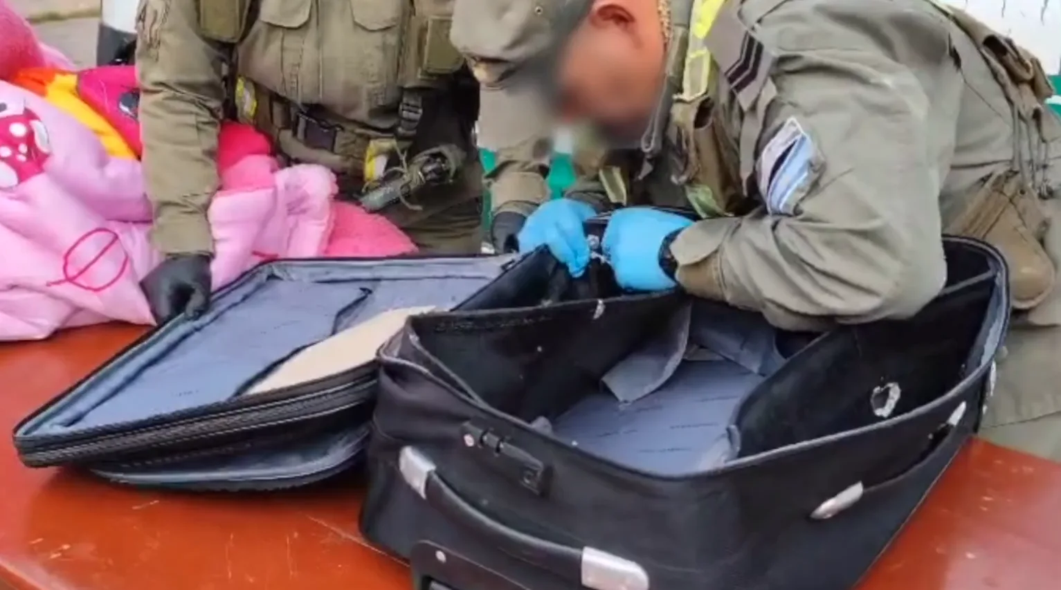 Narco detenida en Jujuy: viajaba con 6 kilos de cocaína ocultos en valijas con doble fondo