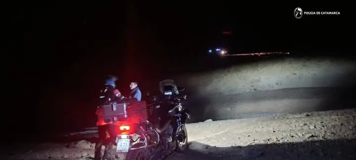 Turistas al borde de la tragedia: rescataron a dos hombres con hipotermia en el Volcán Galán