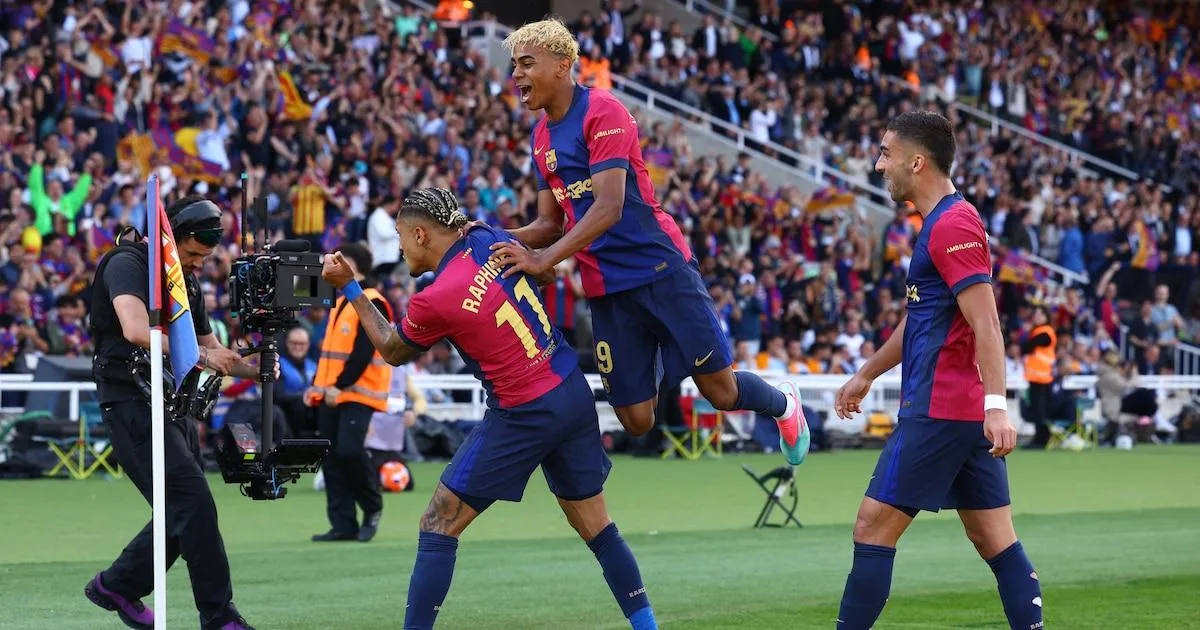 Barcelona remonta 0-2 al Real Madrid en clásico por título de liga