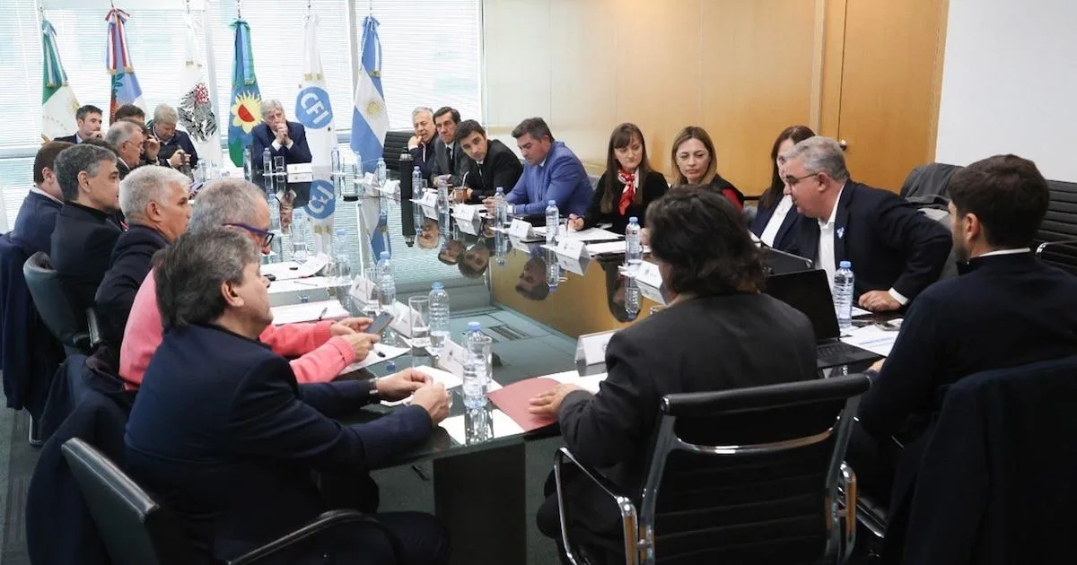 Gobernadores presionan en el Congreso con proyectos de ley que incomodan a la Casa Rosada