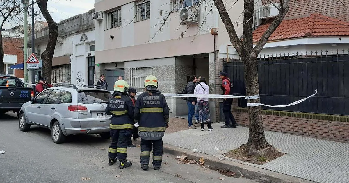 Misterio: hallan muertas a jubilada y su hija en edificio de Saavedra