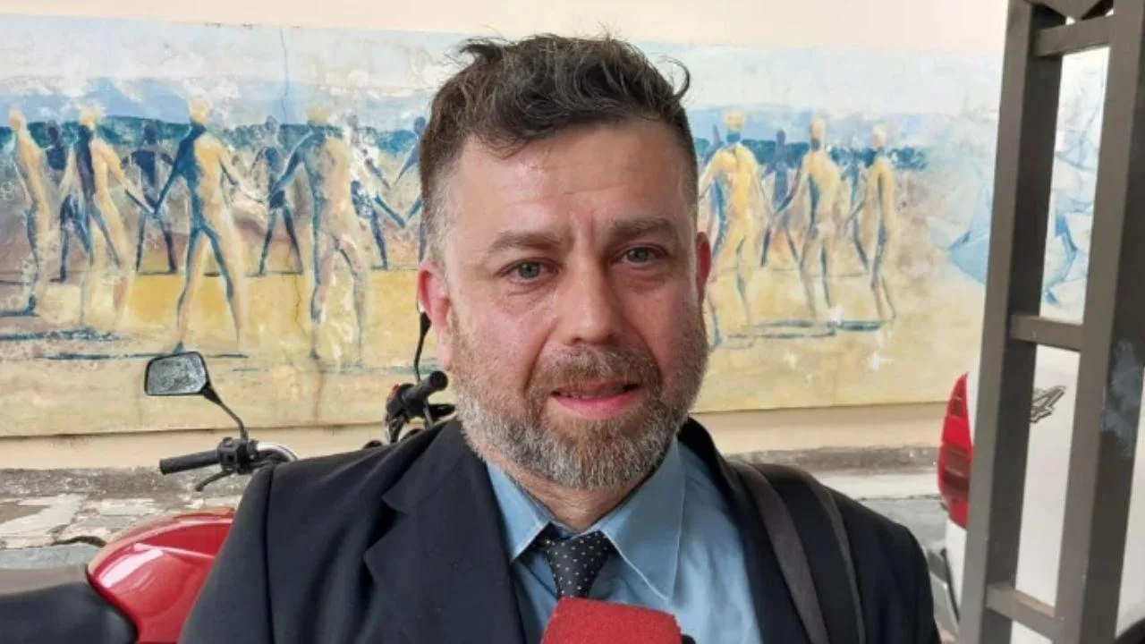 Abogado Luis Tomassi colabora con la Defensoría del Pueblo para activar la figura de Defensor de Niños