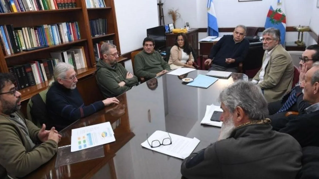 Bloque peronista busca blindar Vialidad Nacional tras suspensión de DNU