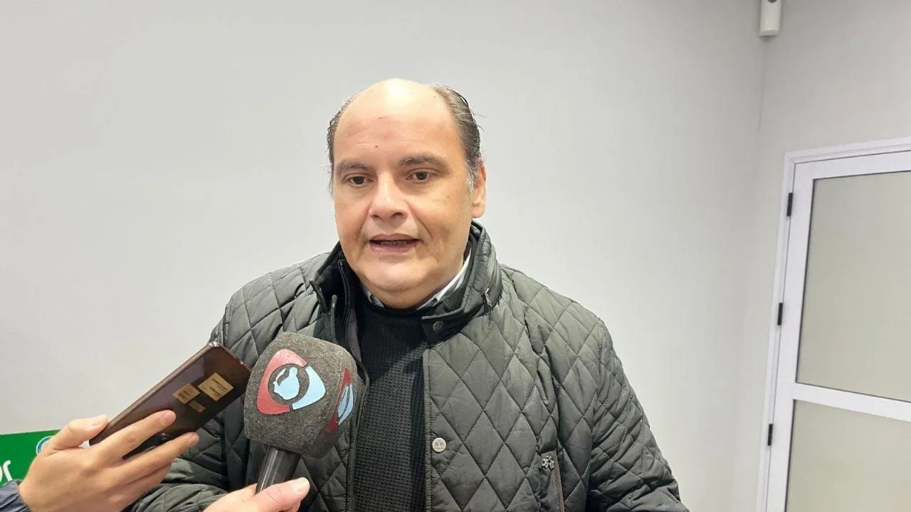 Intendente de la Capital pide cautela en negociaciones salariales con el SOEM