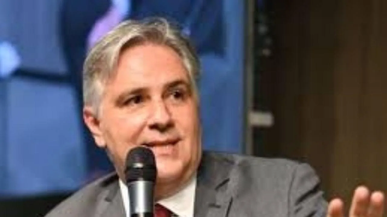 Gobernador de Córdoba cuestiona gestión económica y defiende frente Provincias Unidas