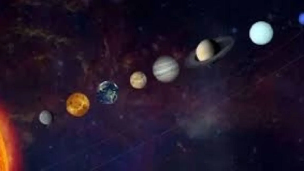 Fenómeno astronómico único: alineación de seis planetas junto a la Luna llena