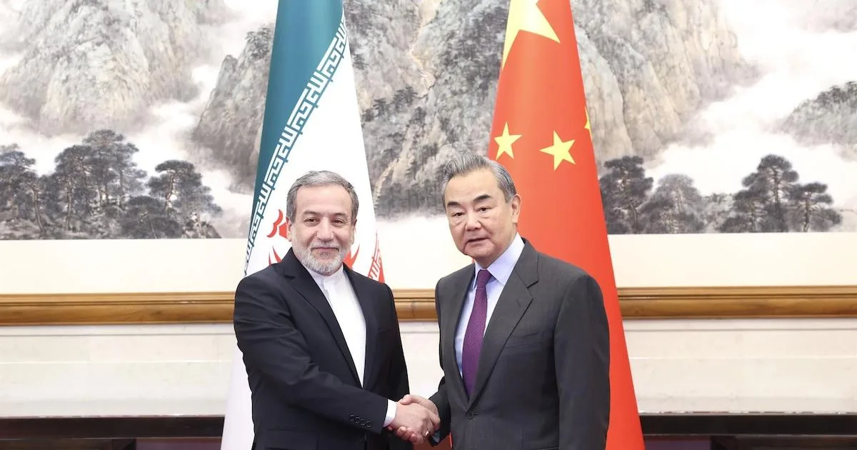 China utiliza ‘flota oscura’ para evadir sanciones y comprar petróleo de Irán