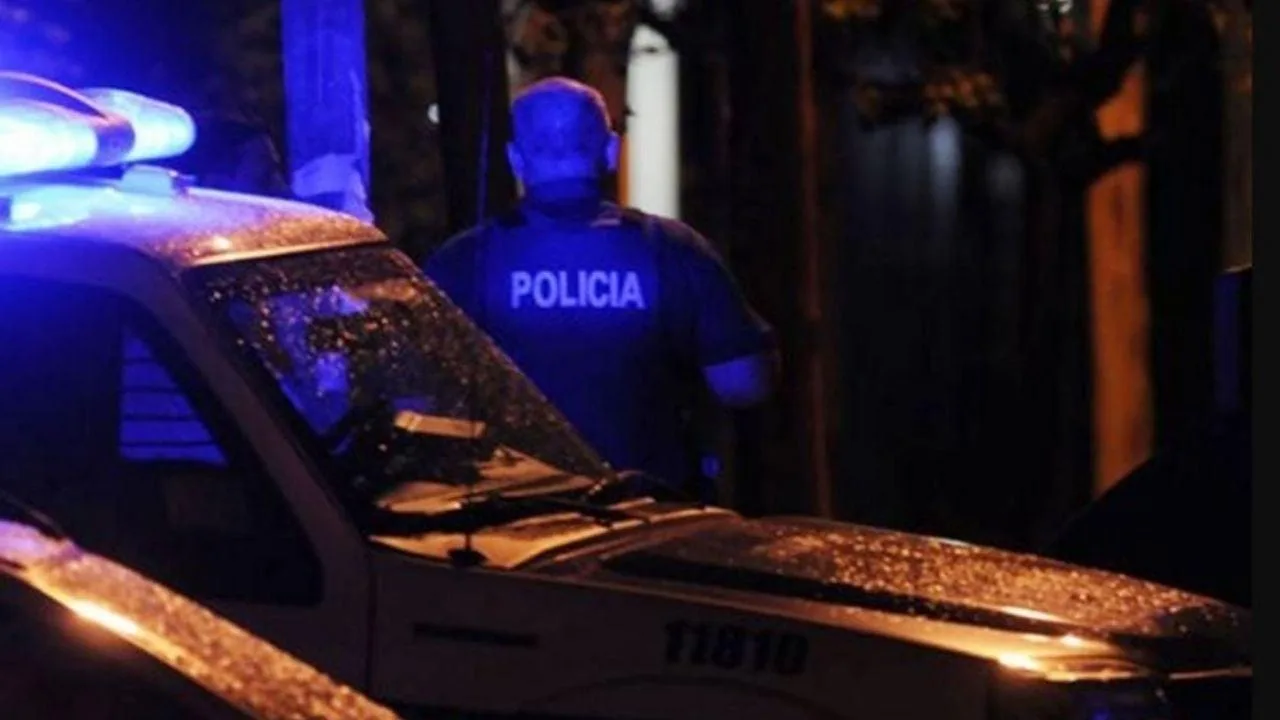 Investigan balearon dos autos y un comercio: posible ajuste de cuentas en Catamarca