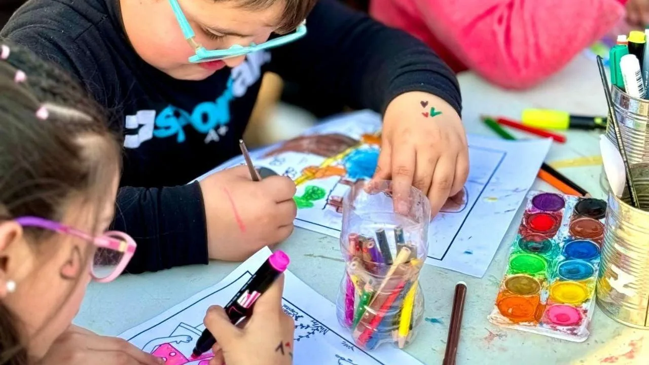 Gran celebración del Día del Niño: Un Mundo de Colores en el Parque Adán Quiroga