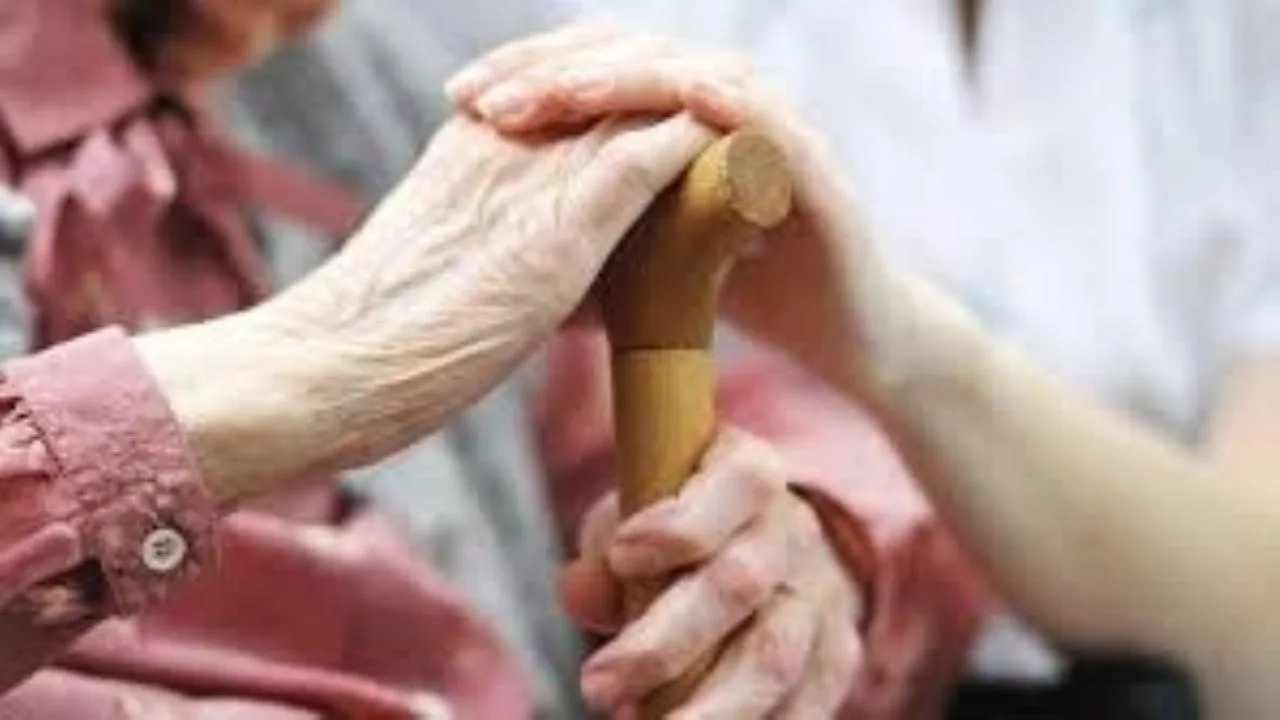 Creciente demanda laboral: asistentes gerontológicos en Argentina